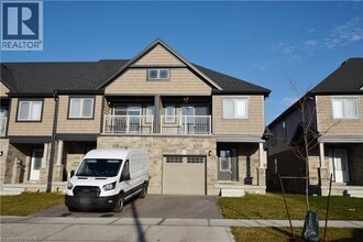 Building Photo - 43 Munch Ave