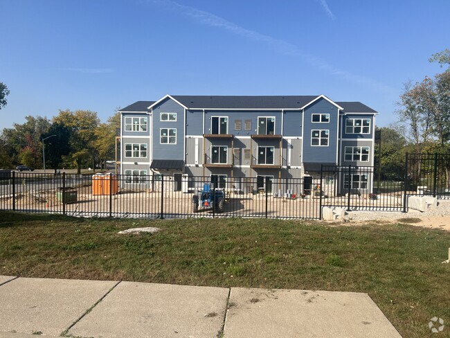 Building Photo - Oakbrook Apartments