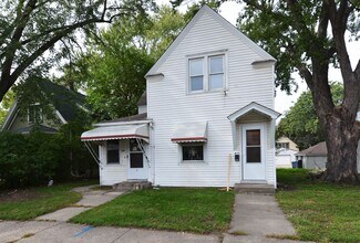 Building Photo - 2630 Grand St NE