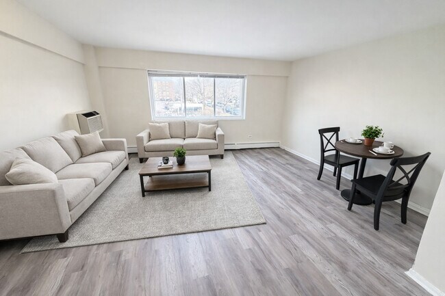 Foto del edificio - 1400 Chicago Ave