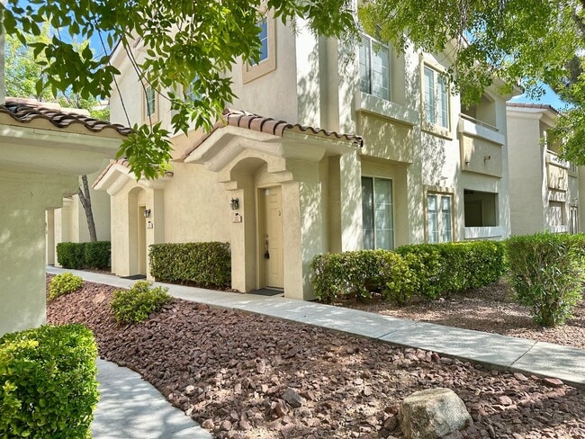 Building Photo - 1501 Cardinal Peak Ln