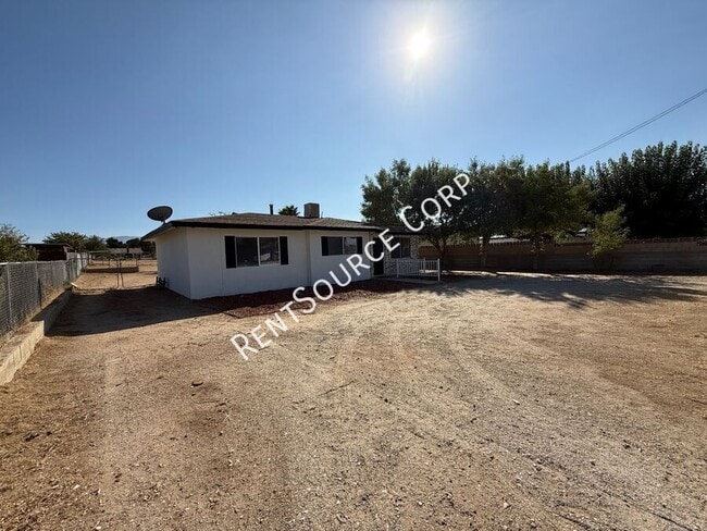 Building Photo - 4318 Ave L 2