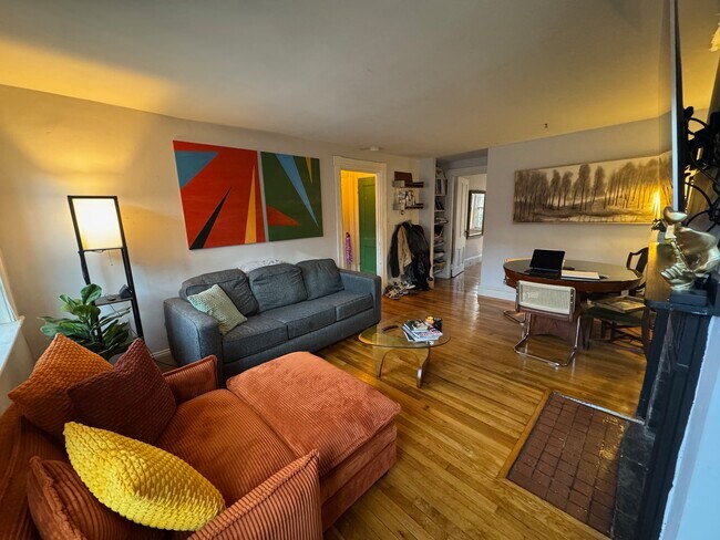 Foto del edificio - 8 Lindall Pl