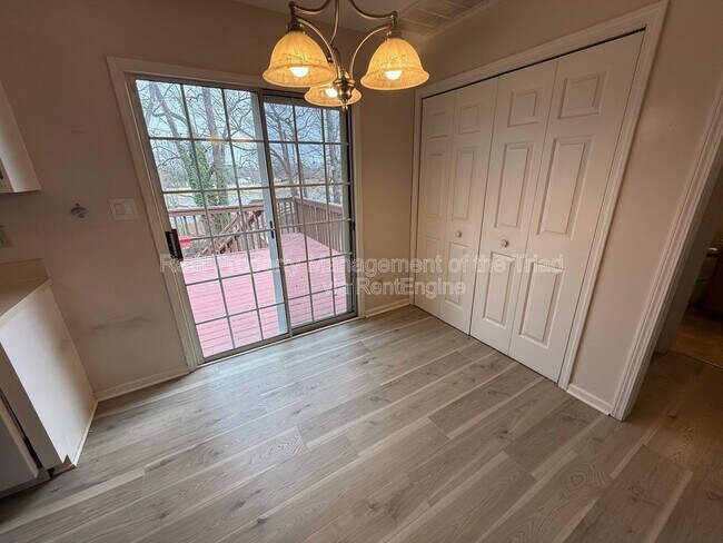 Foto del edificio - 1805 Lois Ct