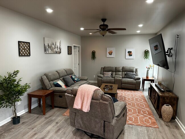 Building Photo - 709 Sienna Valley Dr