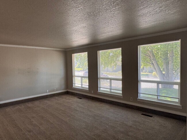 Foto del edificio - 5303 N Sky Vista Ave