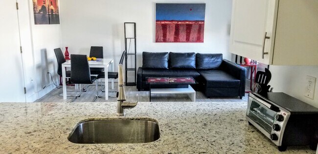 Living room - 1200 Euclid Ave