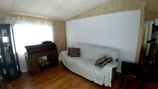 Foto del edificio - 4104 70th Ln N