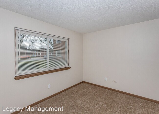 Foto del edificio - 3540 N Main St