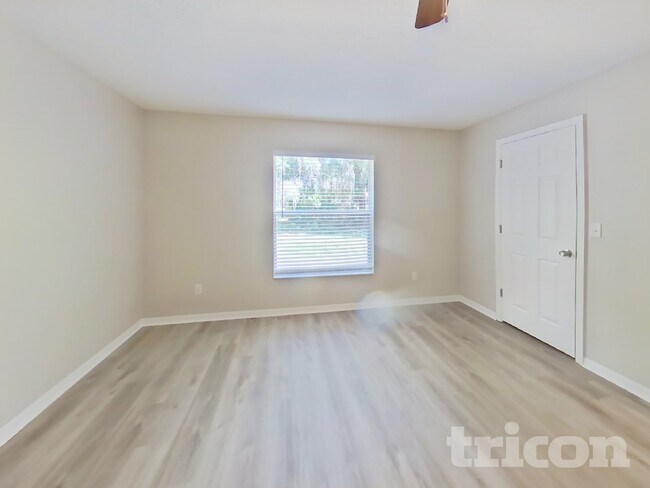 Foto del edificio - 744 Tranquility St