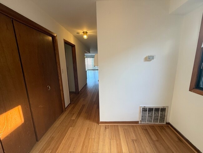 Foto del edificio - 7412 N Western Ave