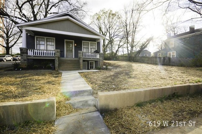 Building Photo - Renovated 4 Bed NEXT TO BELLE ISLE!!!!