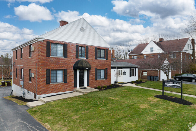 Building Photo - Huntley Ridge