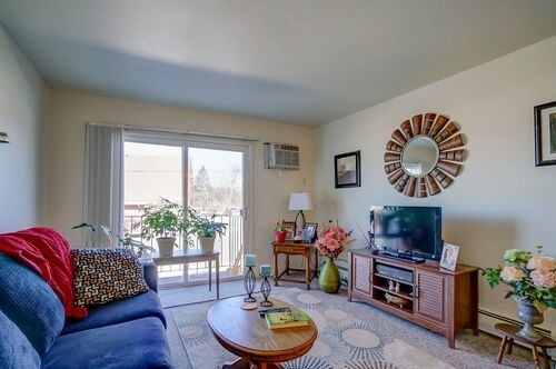 Foto del edificio - 4414 Dwight Dr