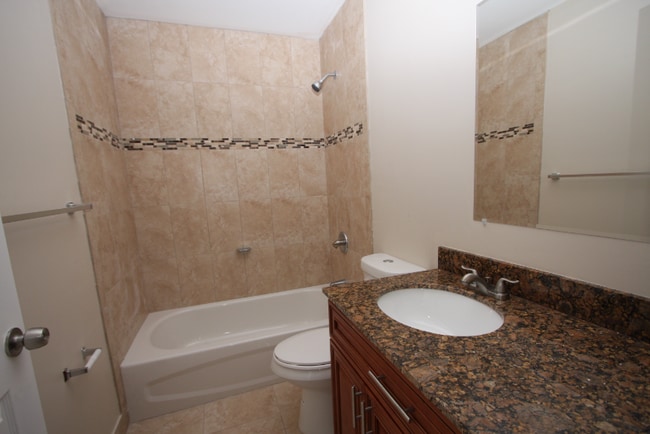 Photo - 479 NW 19th St Townhome