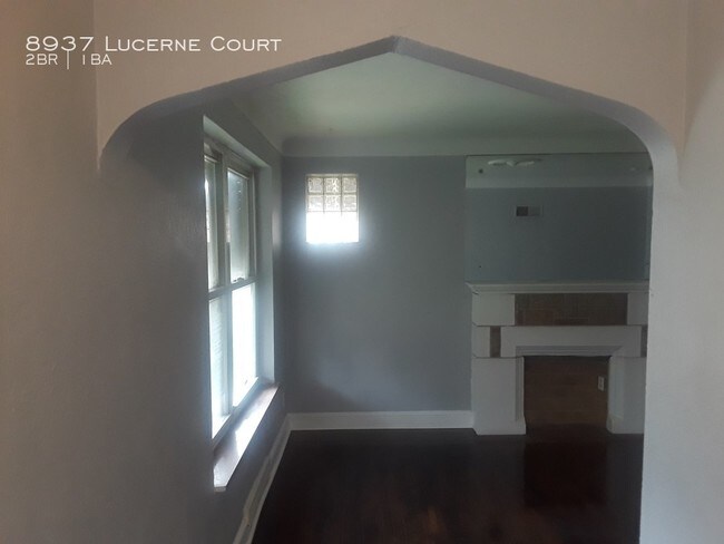 Building Photo - 8937 Lucerne Ct