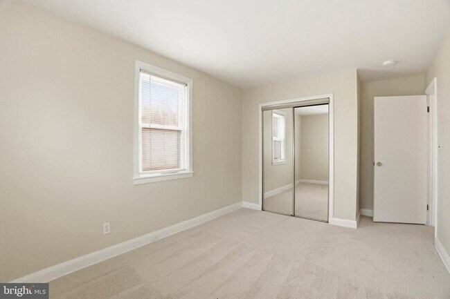 Foto del edificio - 3116 Leighton Ave