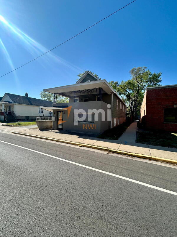 Foto principal - 240 Douglas St