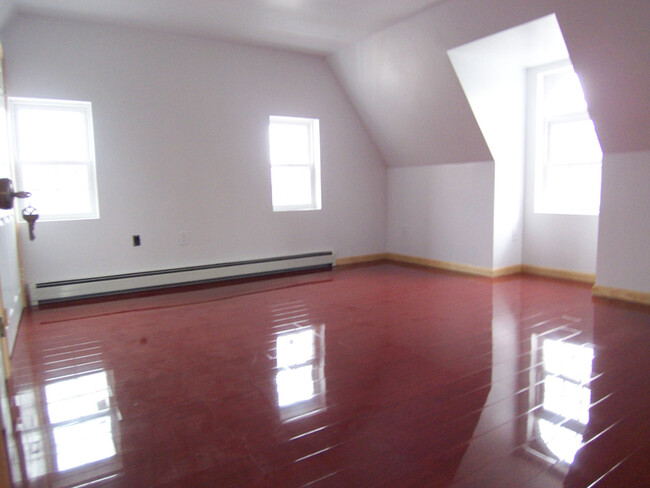 Building Photo - 9818 71st Ave