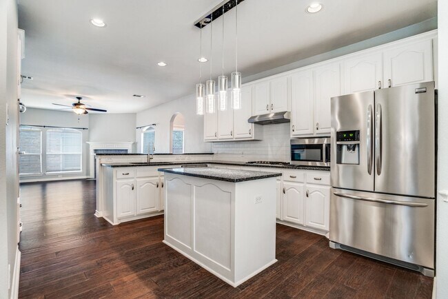 Foto del edificio - 10640 Line Berry Ln