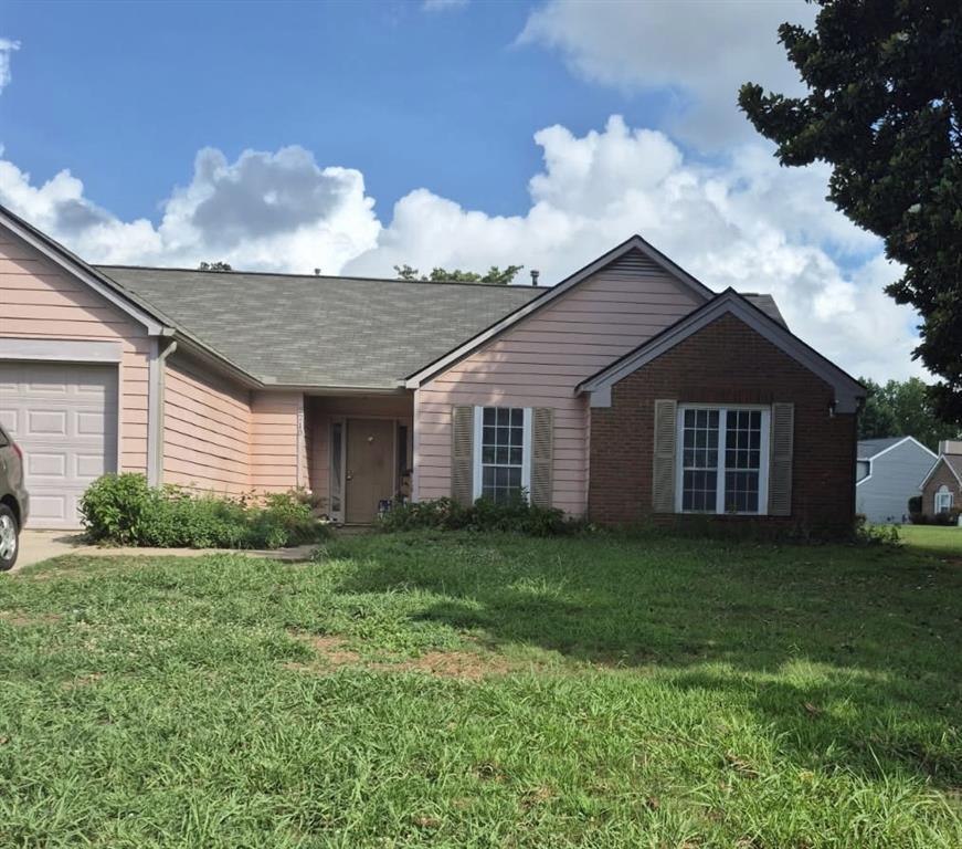 Foto principal - 2710 Woodside Dr