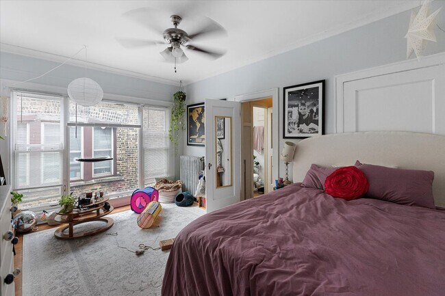 Foto del edificio - 3449 N Elaine Pl