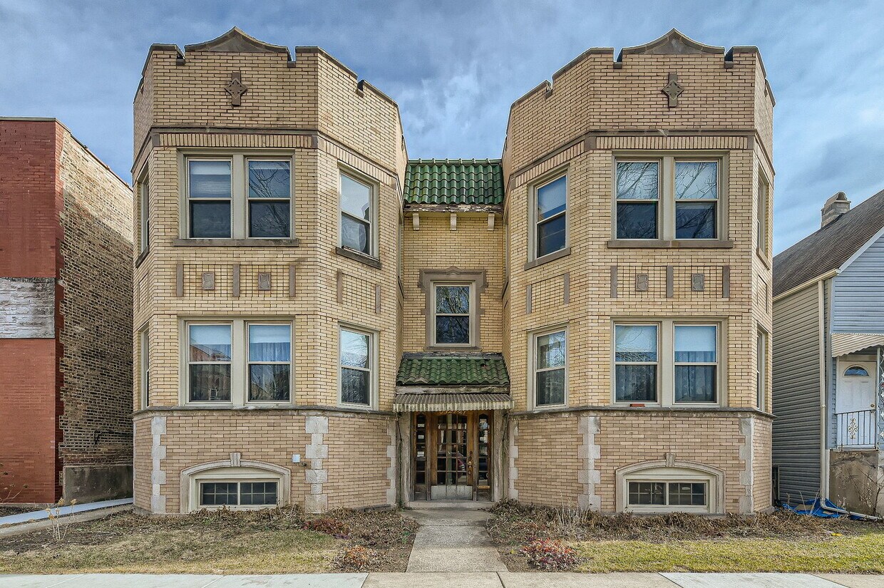 Foto principal - 3529 N Lowell Ave