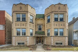 Building Photo - 3529 N Lowell Ave