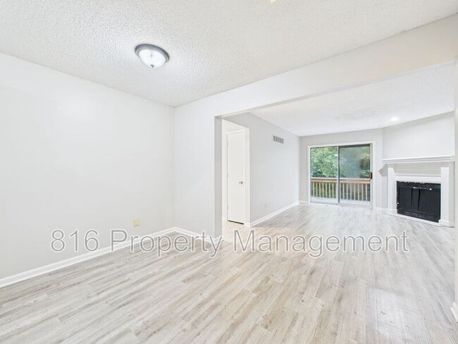 Building Photo - 7939 NW 79th Pl