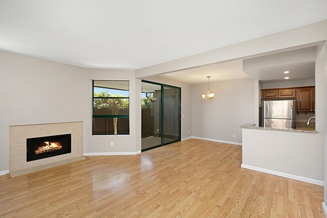 Building Photo - Corner 2 bedroom 2 bathroom with 2 patios ...