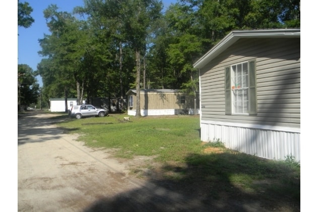 Building Photo - Tommy Lackey Rd