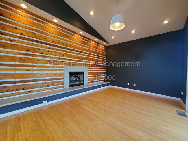 Foto del edificio - Luxurious 4 bedroom house in Atlanta!