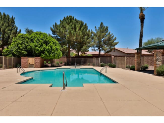 Building Photo - Cute Chandler Home
