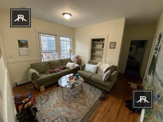 Building Photo - 3 bedroom in Boston MA 02120