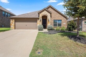 Building Photo - 1229 Carinna Dr