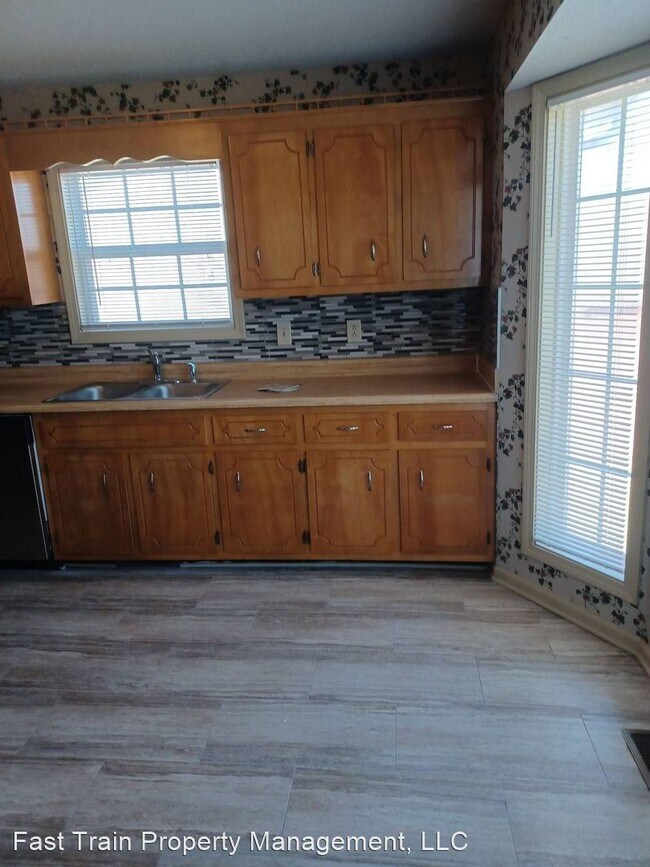 Foto del edificio - 3 br, 2 bath House - 1035 Hotshot Dr.