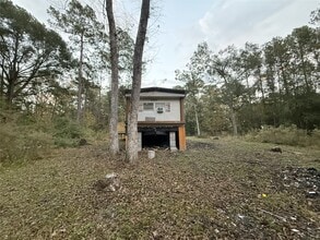 Building Photo - 279 White Oak Cir