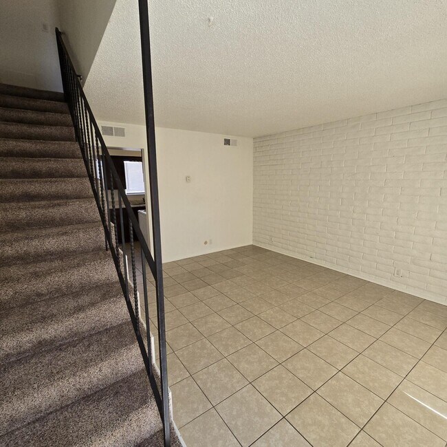 Foto del edificio - 401 Graceland Dr SE