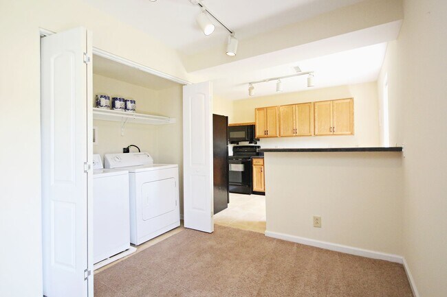 Foto del edificio - Dog-Friendly Villas at Southern Ridge Apar...