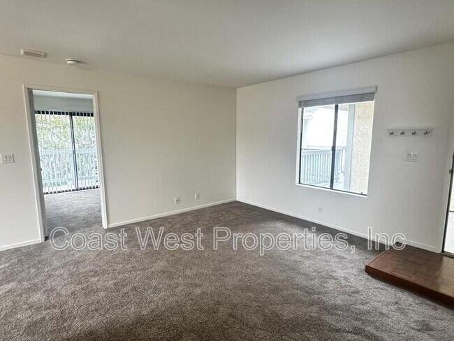 Foto del edificio - 382 Acacia Ave