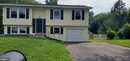Building Photo - 229 Barksdale Ave