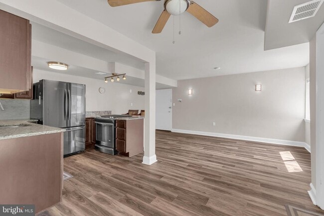 Foto del edificio - 5107 Crossfield Ct