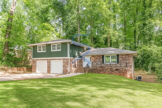 Photo - Move in before Janury 15th and choose your reward: a $250 Amazon Gift Card or a 55" Smart TV! Apartment