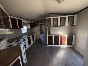 Building Photo - 1504 Anita Cir