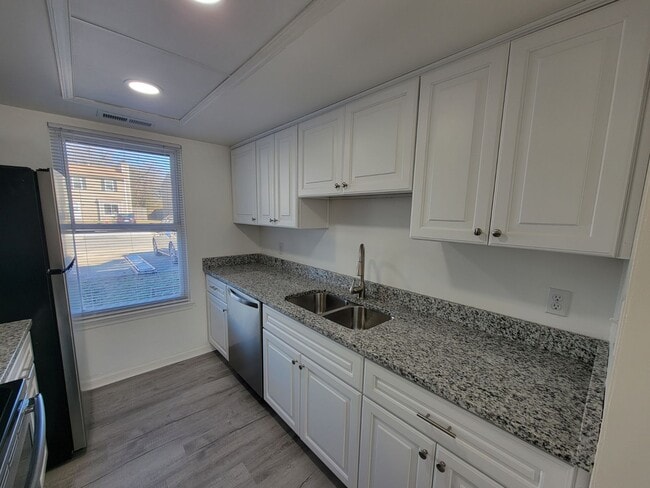 Foto del edificio - 1550 Fairfax Dr