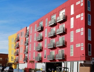 Building Photo - Casa Yonde