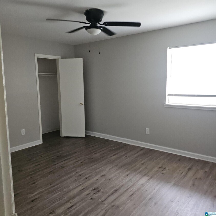 Building Photo - 3105 Avenue E