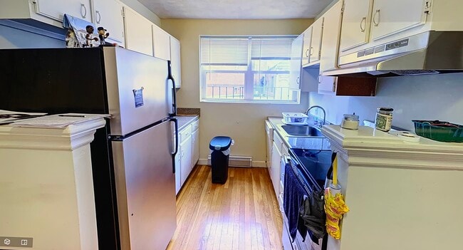 Building Photo - 402 Highland Ave