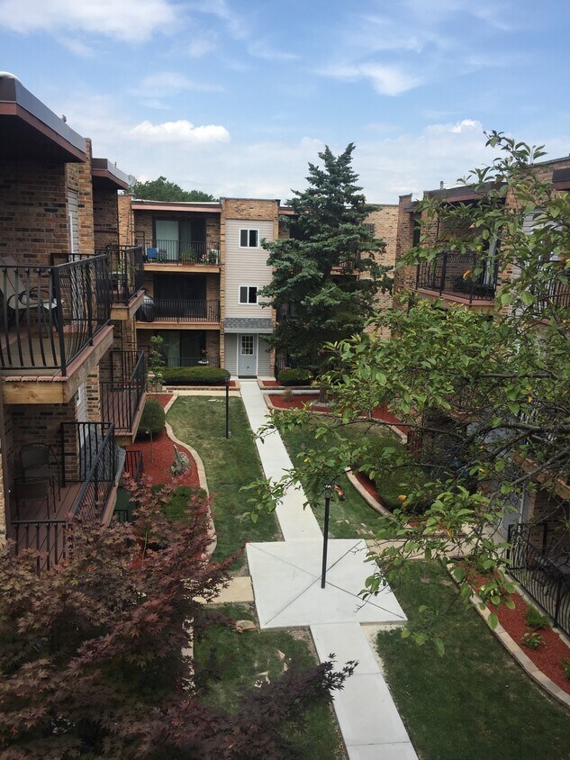 Primary Photo - 4550 W 57th St