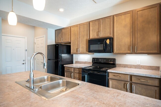 Interior Photo - Ravines at Taylor